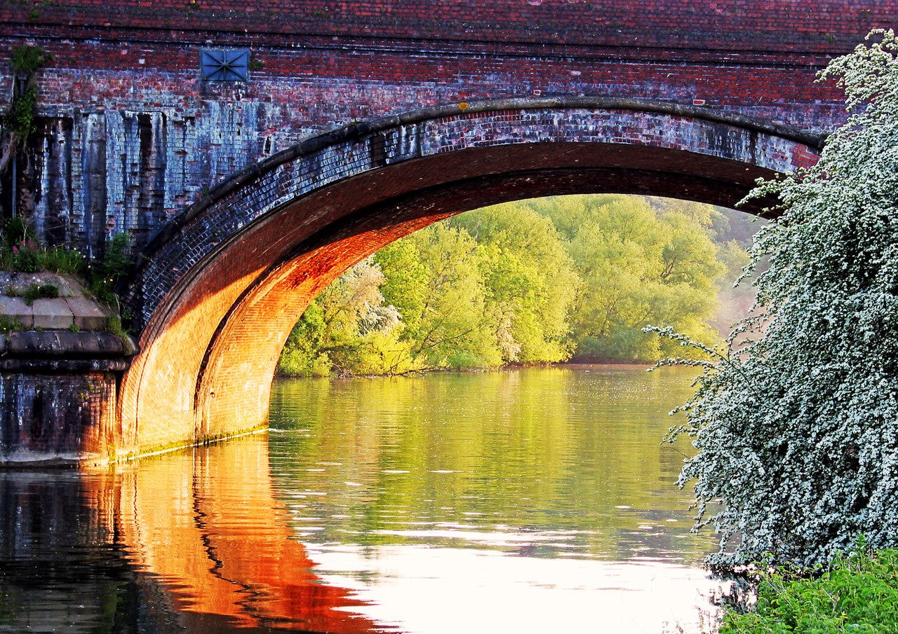 Gatehampton Bridge in the Spring sunshire - Ernst Klinker